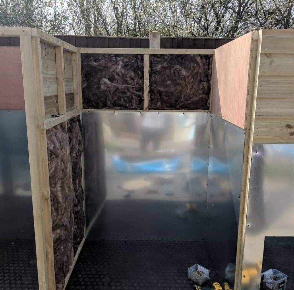 Deluxe Insulation & Ply Lining benchmarkkennels