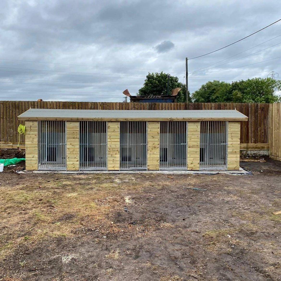 25 X 12 ft Five Bay Dog Kennel benchmarkkennels