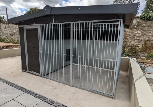 10 X 8 ft Single Eco Thermal Plastic Dog Kennel